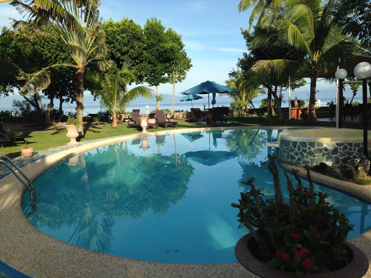 Cabilao Sunset Dive & Beach Resort Loon ภายนอก รูปภาพ