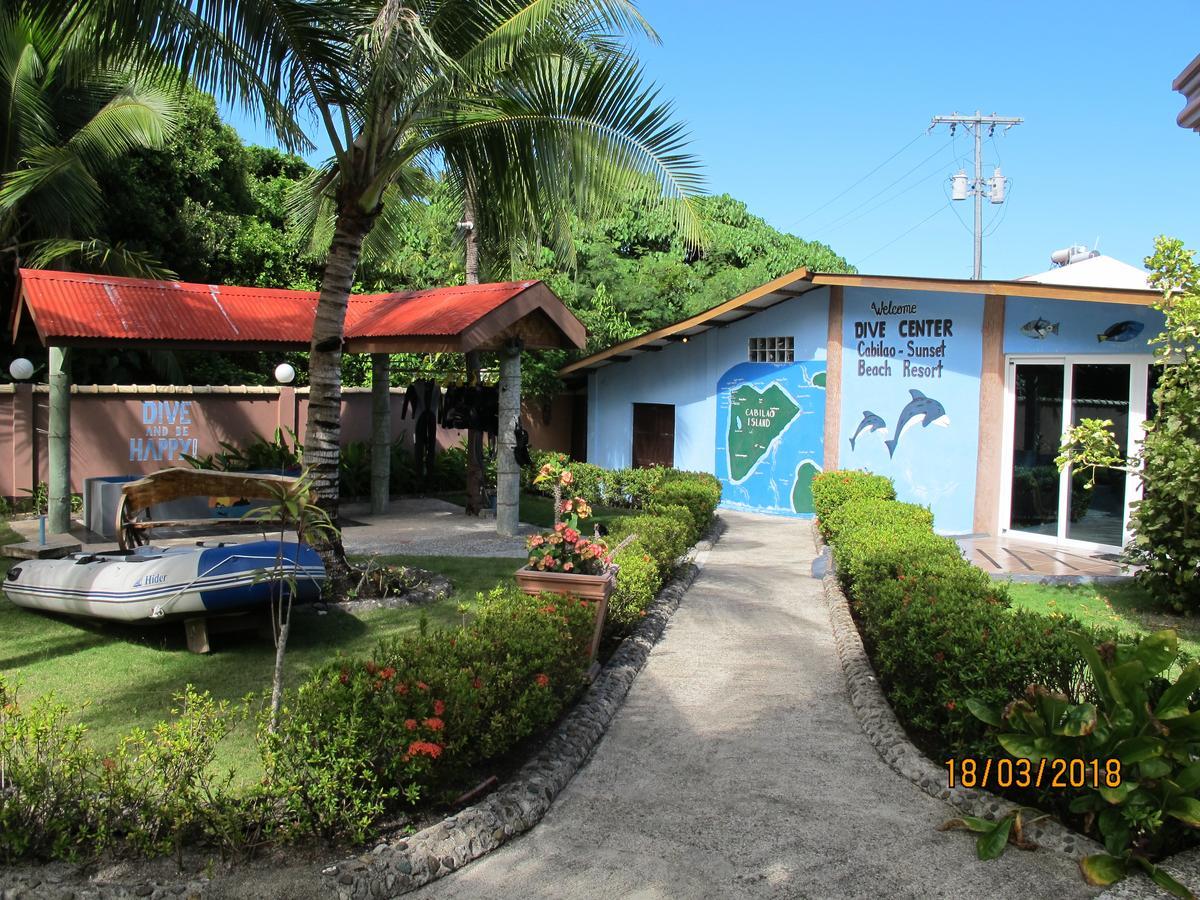 Cabilao Sunset Dive & Beach Resort Loon ภายนอก รูปภาพ