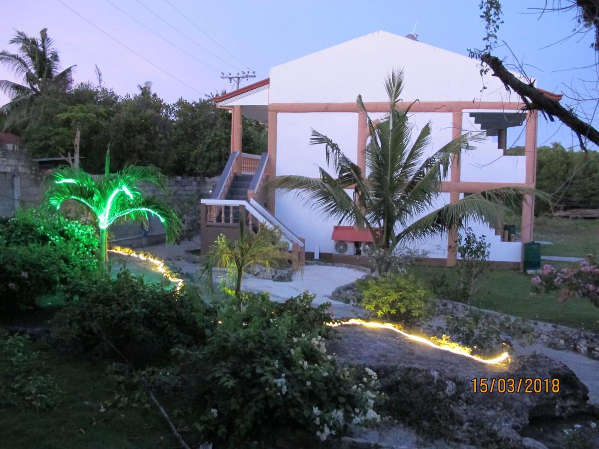 Cabilao Sunset Dive & Beach Resort Loon ภายนอก รูปภาพ