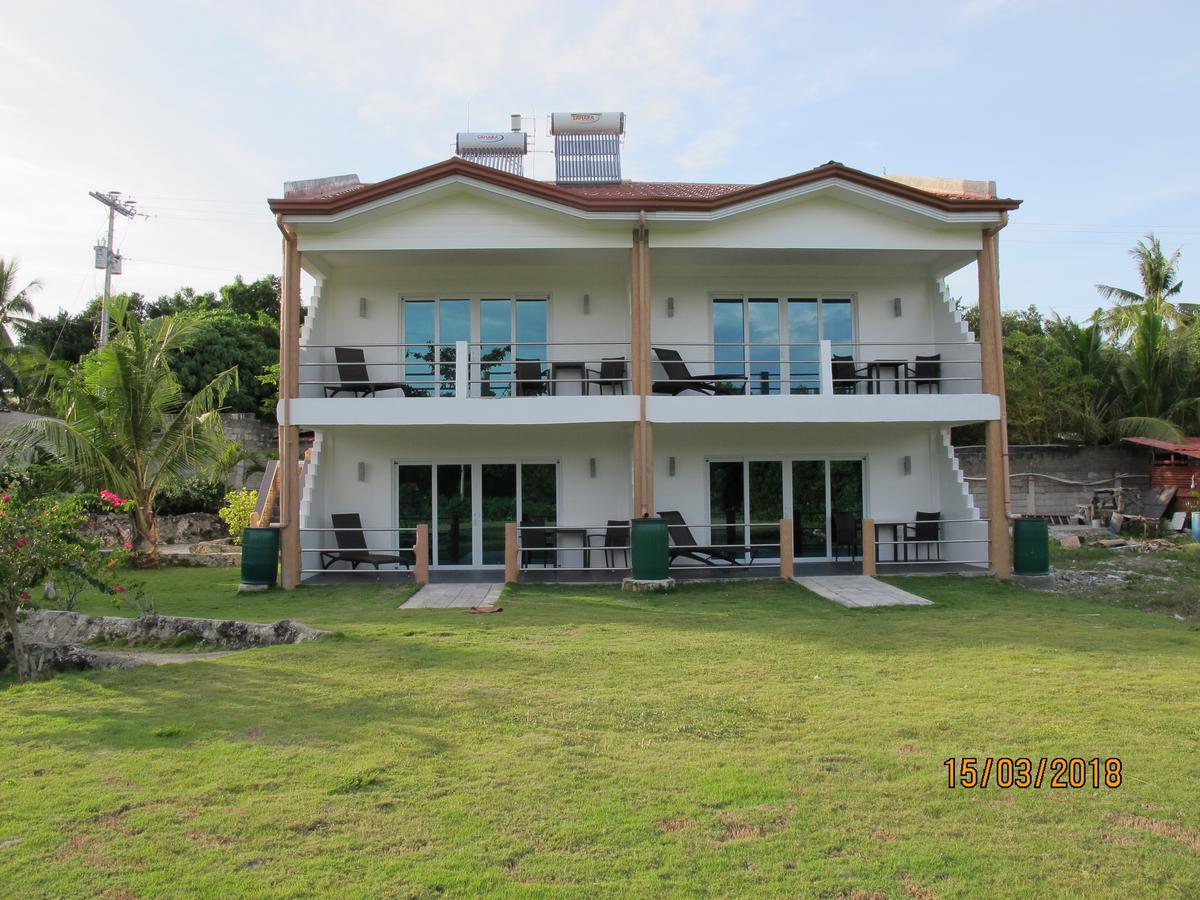 Cabilao Sunset Dive & Beach Resort Loon ภายนอก รูปภาพ