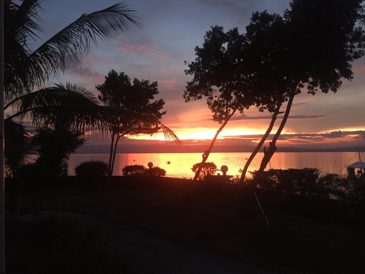 Cabilao Sunset Dive & Beach Resort Loon ภายนอก รูปภาพ