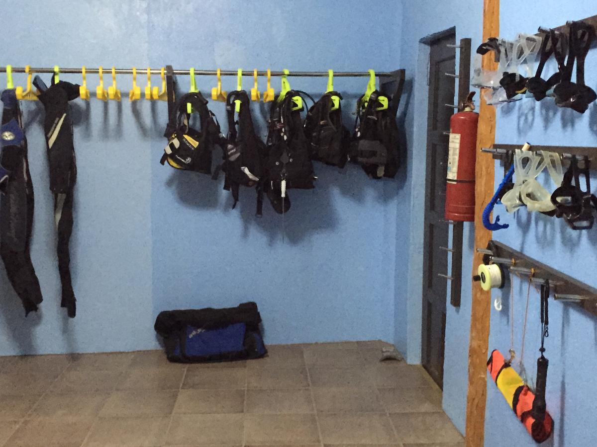 Cabilao Sunset Dive & Beach Resort Loon ภายนอก รูปภาพ